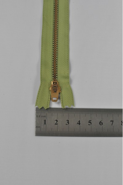 ZIP038  1號拉鏈  金色拉鏈  金屬密尾拉鏈  單頭拉鏈  不設單獨拉鍊訂購 正面照